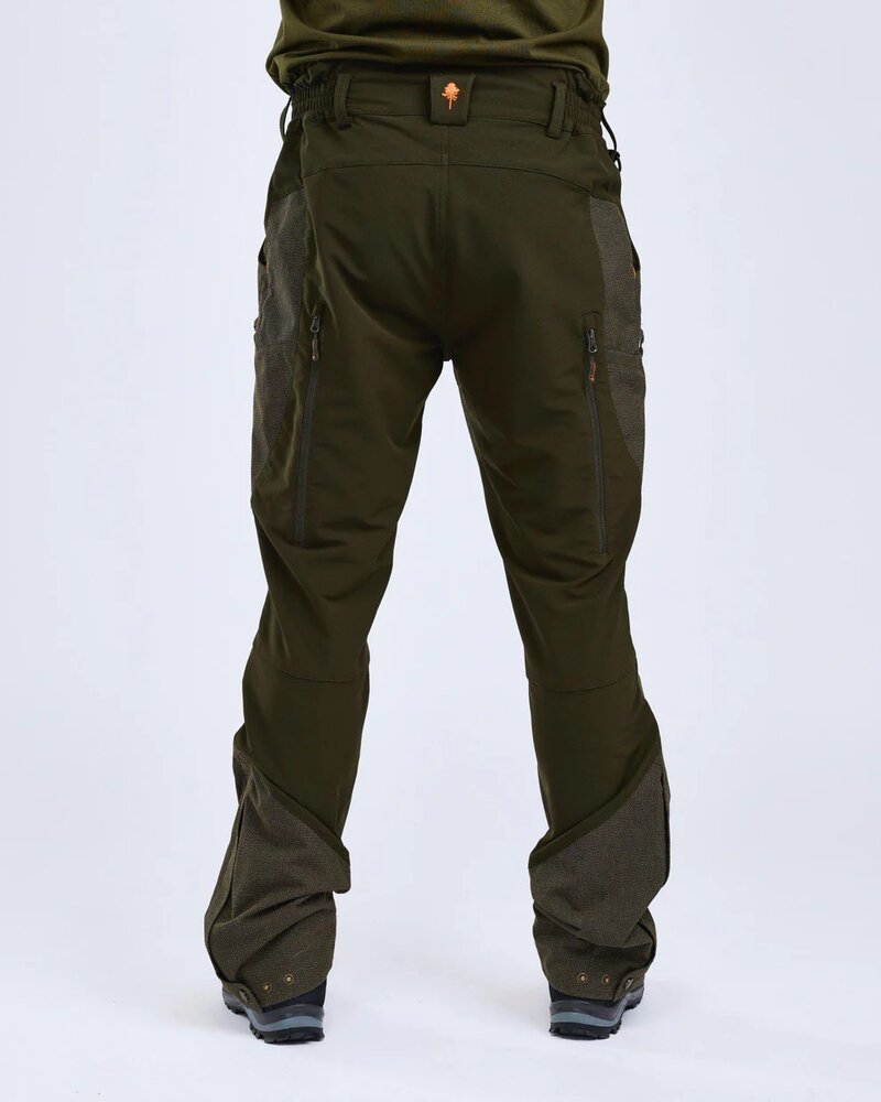 Pinewood Furudal thorn resist light TRS-C
