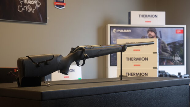 Blaser R8 Professional met Semiweight loop en mondingsdraad kaliber .308 Win z.g.a.n!